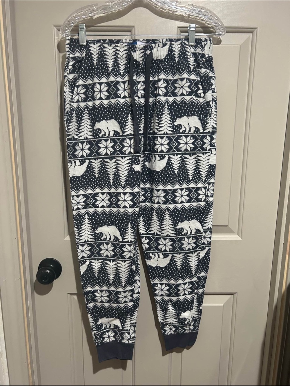 Old Navy Navy and White Polar Bear Pattern Fleece Joggers